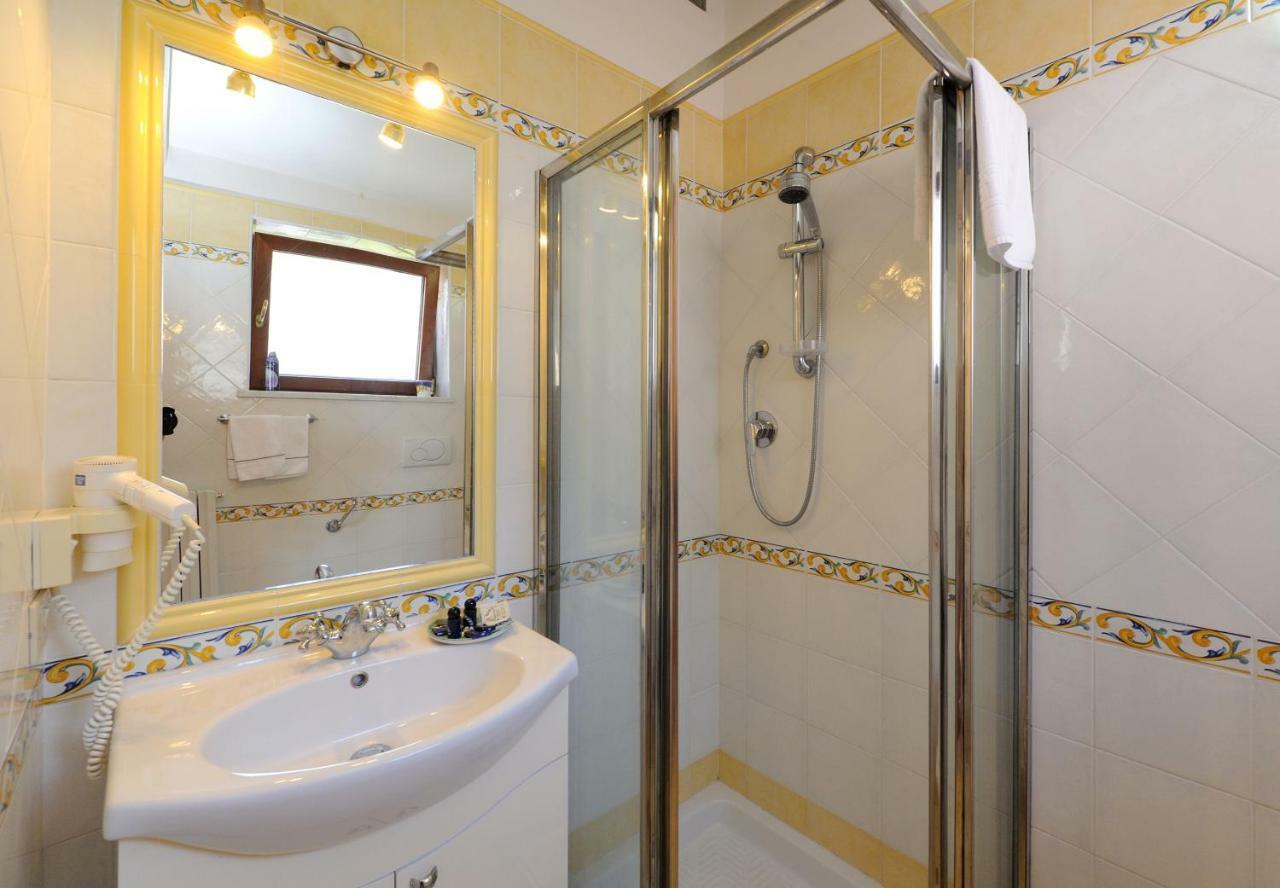 Beautiful Lights Guest House Amalfi Bagian luar foto